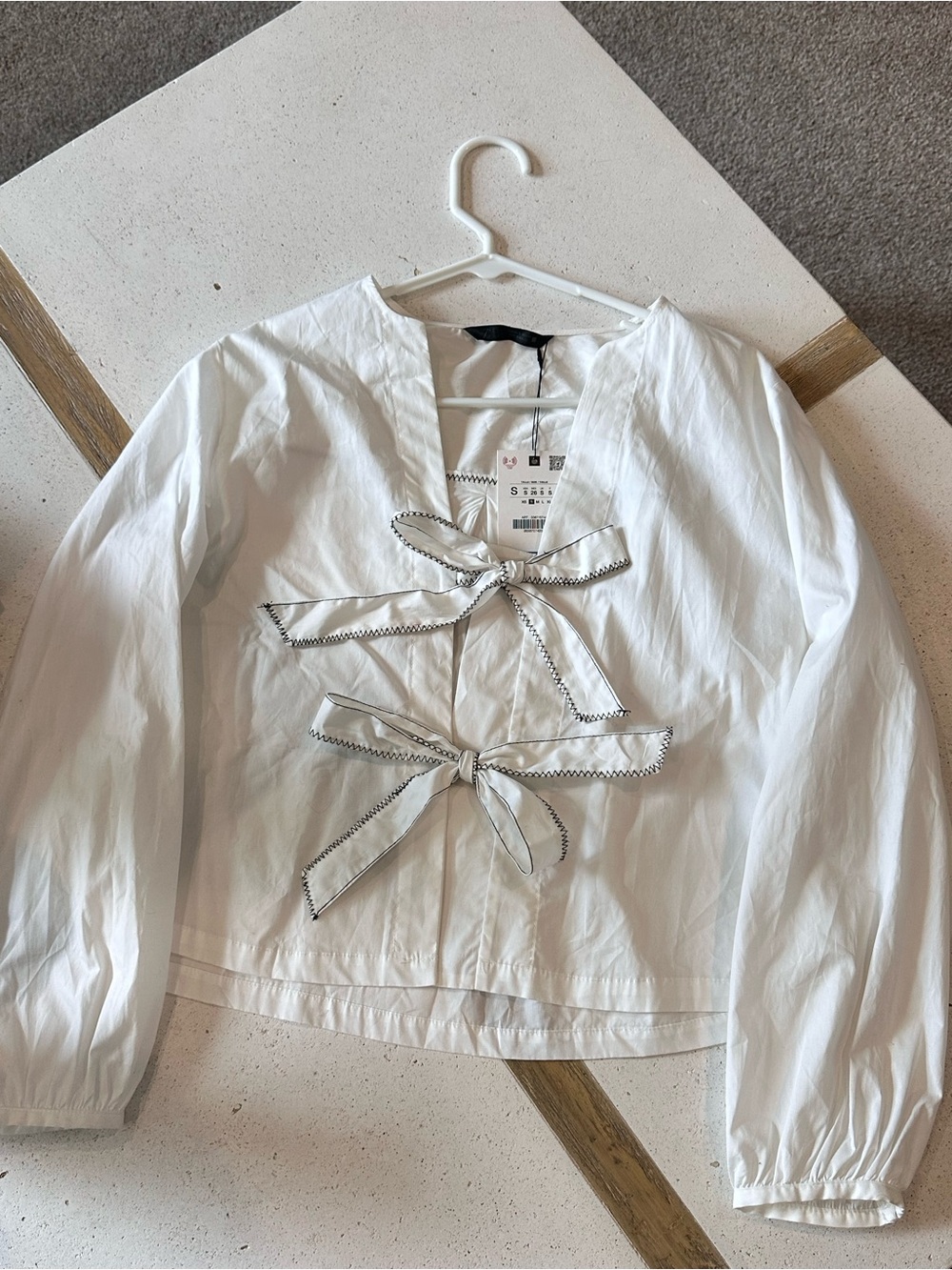 ZARA White Bow-Tie Front Poplin Blouse